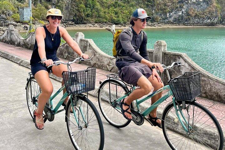 Descubra a beleza escondida de Cat Ba Island & Lan Ha Bay