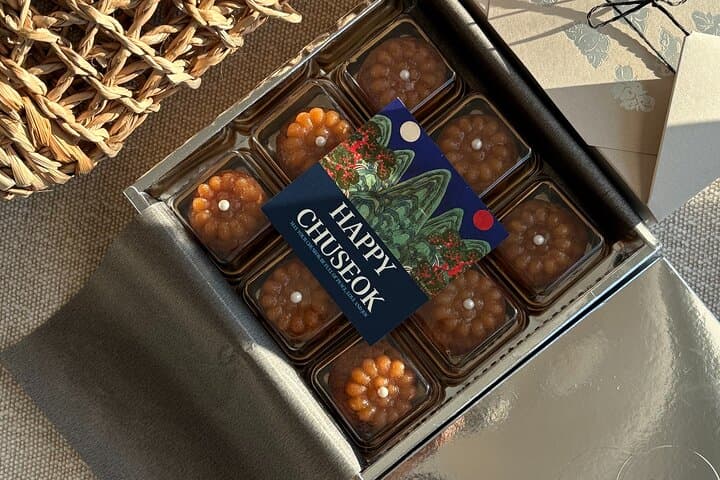 Korean Traditional and Trendy Cookie in Seoul