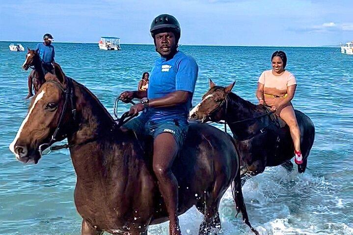 Hoteller i nærheden af Montego Bay Horseback Riding Tour