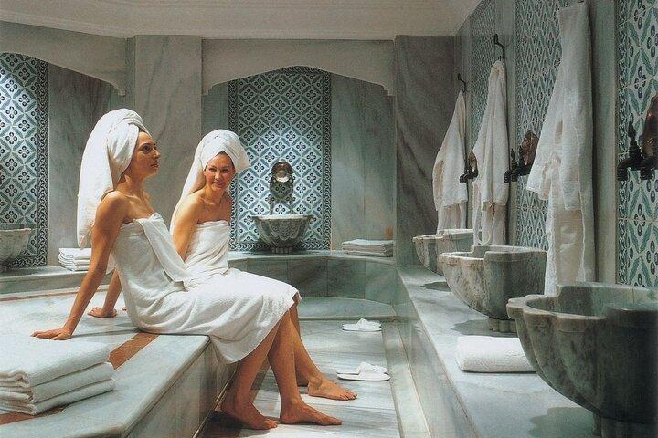 Hoteller i nærheden af Virgin Mary House and Turkish Bath
