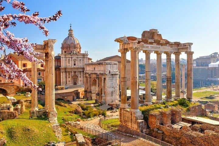 Explore Roma por carrinho de golfe com Guia de turismo profissional