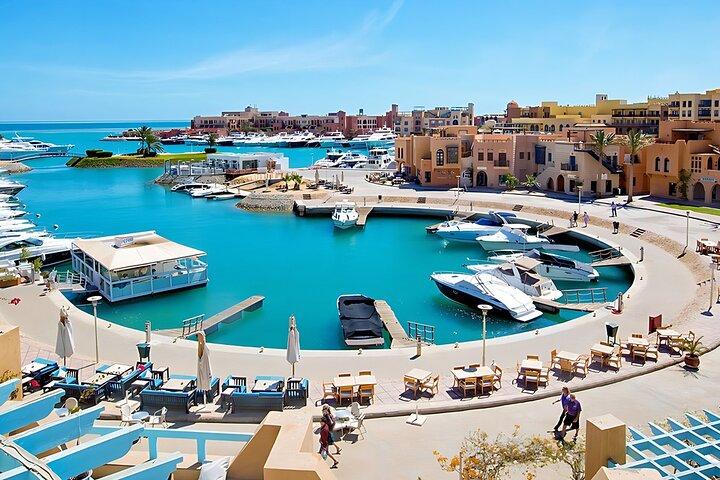 Excursion privée d'une demi-journée à El Gouna et croisière sur le lagon