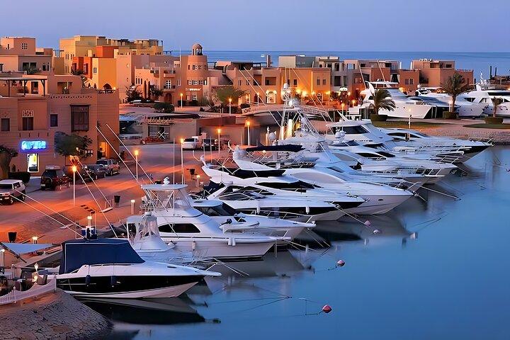 Excursion privée d'une demi-journée à El Gouna et croisière sur le lagon