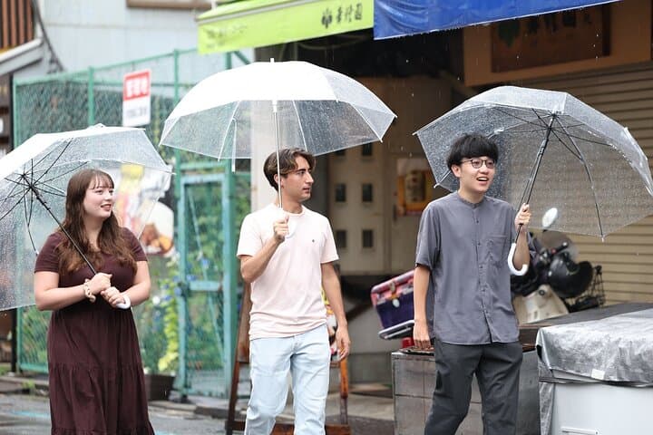 Tokyo: Private Ueno Highlights & Local Gem Walking Tour