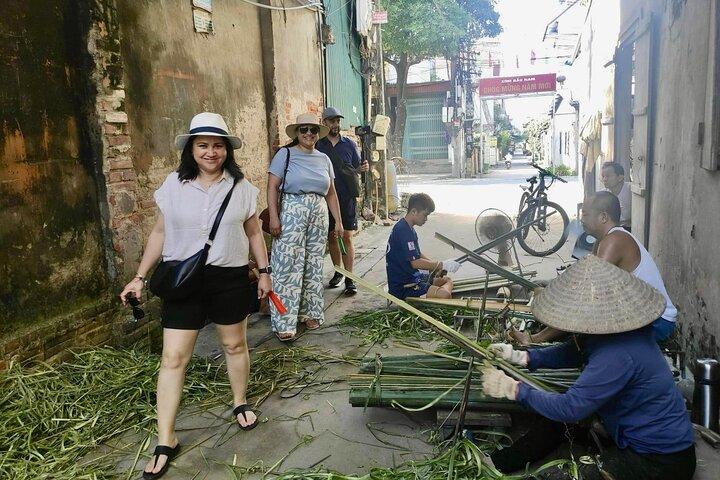 Hanoi : Weihrauchdorf & Ninh Binh Tagestour in kleiner Gruppe