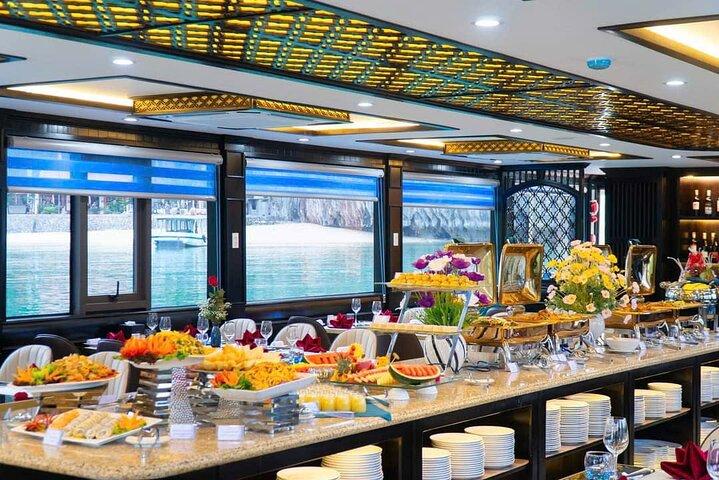 Miglior prezzo Halong 5 Star Day Cruise Buffet, piscina, festa al tramonto