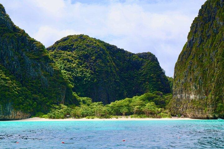 Schnellbootausflüge nach Koh Phi Phi und Maya Bay