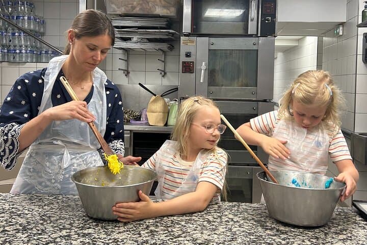 French Baking Class in a Local Montmartre Bakery