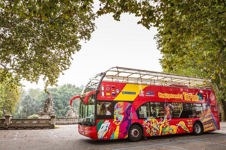 Pista 500 und Pinacoteca Agnelli mit Turin Hop On Hop Off