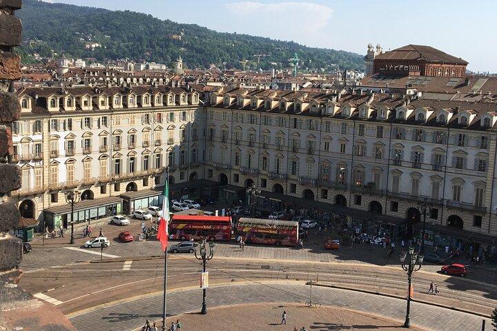 Pista 500 und Pinacoteca Agnelli mit Turin Hop On Hop Off