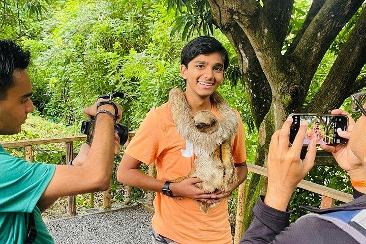 Roatan Highlight City Private Tour & Beach Break