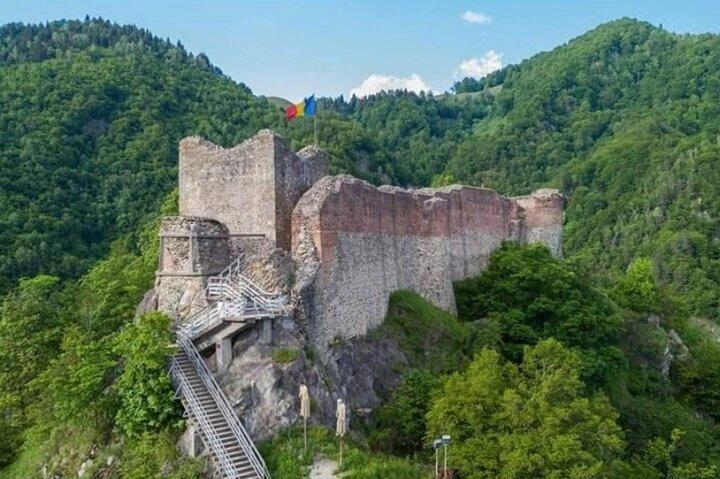Fortezza di Poenari, Târgoviște Corte Principesca e Monastero di Snagov