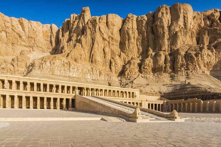 Private Full Day Luxor Trip From Hurghada with German Guide