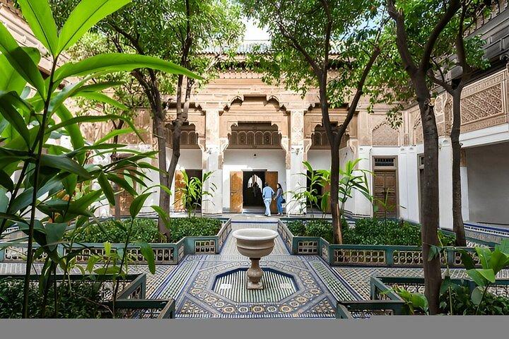 Majorelle Garden e Bahia Palace e Medina Tour com Bilhetes