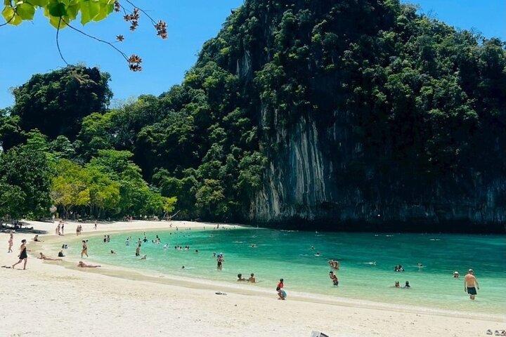 Privater Ausflug mit dem Schnellboot nach Hong Islands von Krabi