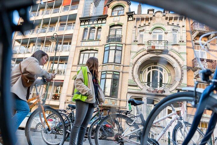 ブリュッセルのガイド付きツアー:自転車で巡るアール・ヌーヴォー