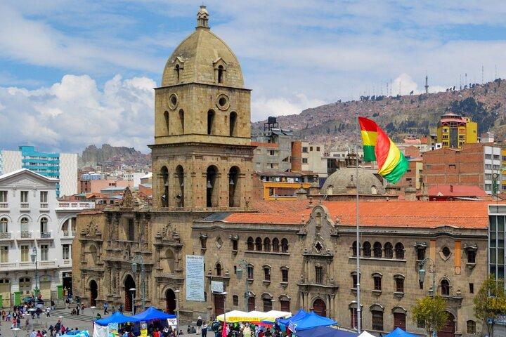 La Paz: Walking and Cable Car City Tour; Urban Experience