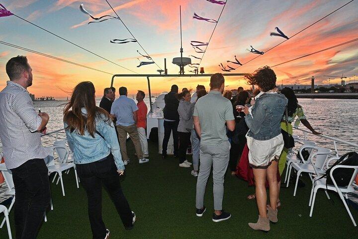 Lisbon: Fireworks, Music and Open Bar in New Year's Eve Cruise