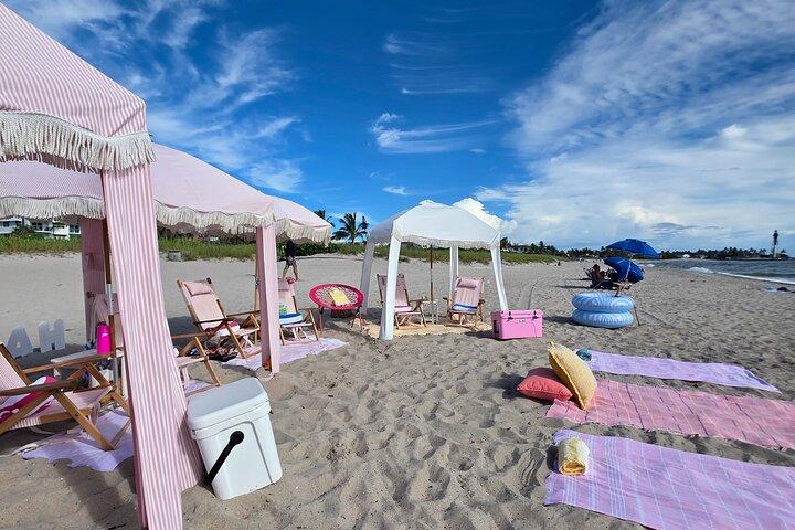 Service de location de chaises de plage avec Cabana et JBL Speaker et plus