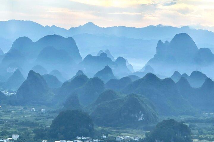Excursão privada guiada de Xianggong Hill ao rio Yulong