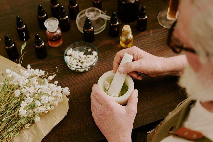 ボスポラスビューのイスタンブール香水作りワークショップ