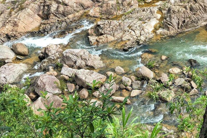 Grotte e cascate combinate di Mountain Pine Ridge da San Ignacio