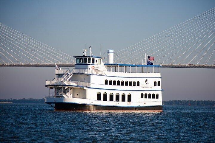 Charleston Harbor Luxus-Dinner-Kreuzfahrt mit Live-Musik