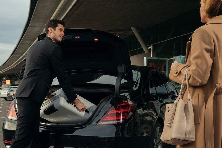 Transferência privada de aeroporto e porto em Lisboa