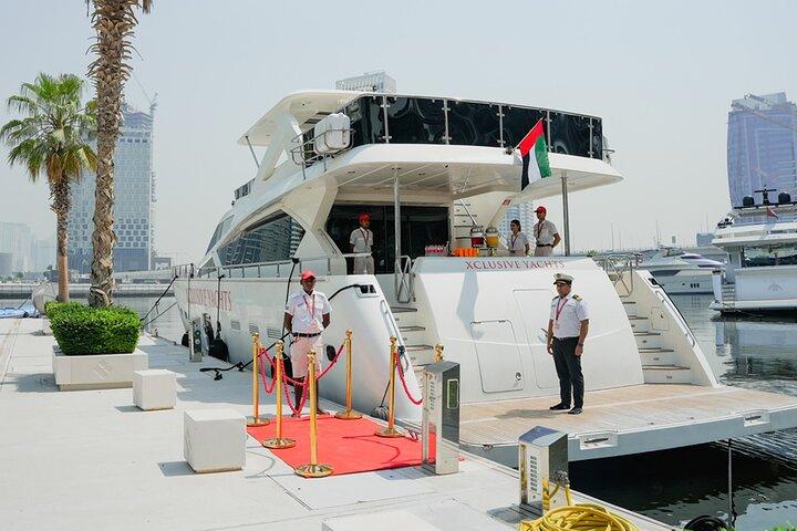 Dubai Water Canal Luxury Yacht Tour with Tropical Drinks