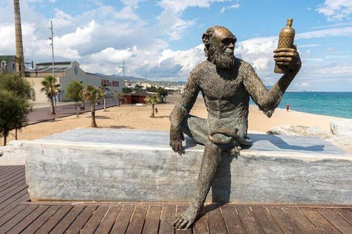 From Barcelona: Badalona History Half-day Trip & Beach Boardwalk