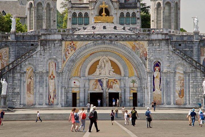 Lourdes Day Trip fra Paris Helligdomme og besøg inkluderet