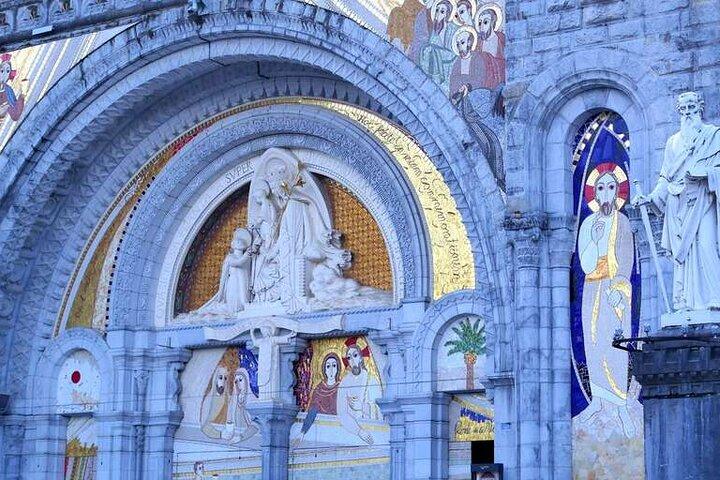 Lourdes Day Trip fra Paris Helligdomme og besøg inkluderet