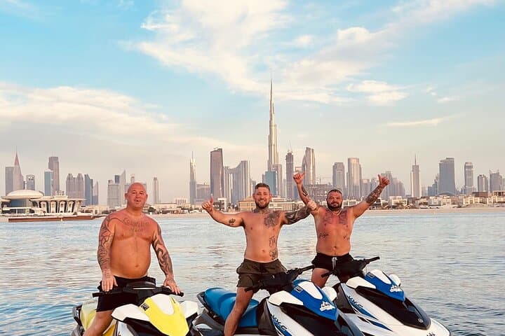 Jet Ski : Admire the Skyline & the Majestic Burj Khalifa 30 MIN