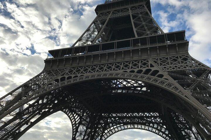 Tour met gids door de Eiffeltoren via de trap met toegang tot de top