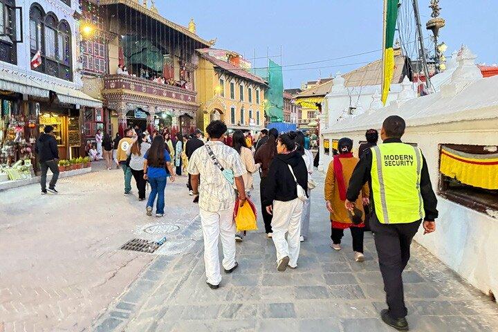 カトマンズ半日Boudhanath Stupaツアー
