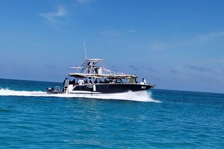 Contoy Island & Mujeres eiland, snorkelen & lunch op het strand.