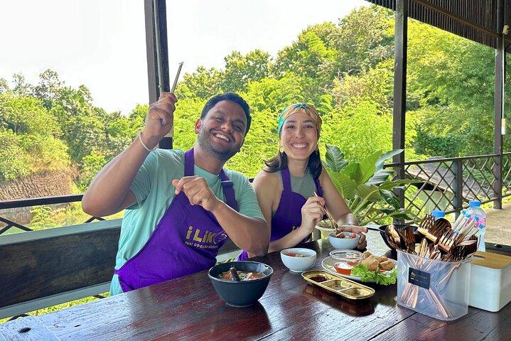 Classe de culinária tailandesa em Chiang Mai no Grand Canyon and Market Tour