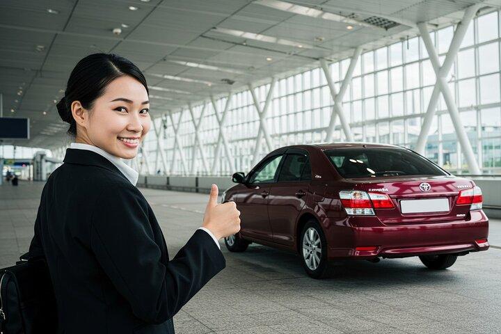 プライベートセダンでの女性専用空港送迎-安全&快適