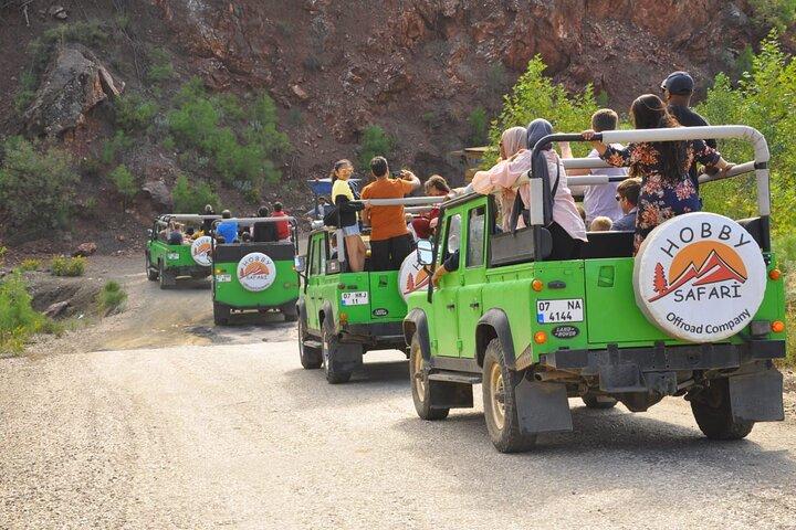 Antalya Jeep Safari Abenteuer mit Mittagessen im lokalen Restaurant
