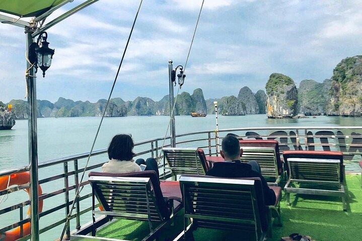 Lan Ha og Ha Long Bay fuld-dag Seclusion Cruise fra Cat Ba