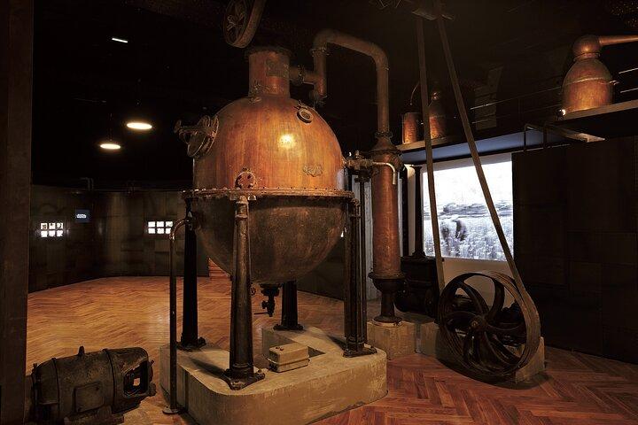 Free Perfume Museum & Opera District Tour (Tip-Based)