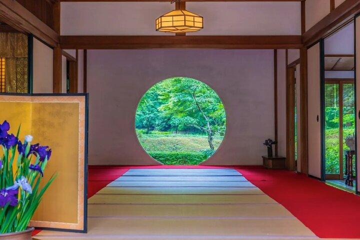 Private Temples and Nature in North Kamakura Walking Tour