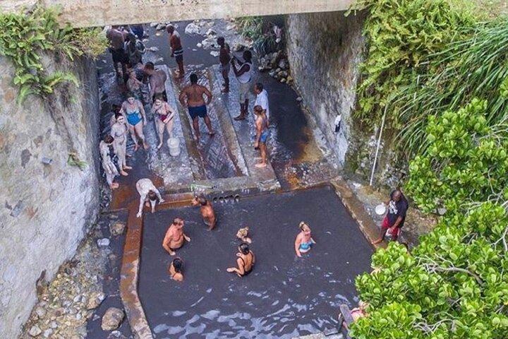 Excursão em terra e mar a partir de Marigot Bay Sulphur Springs and Mud Baths