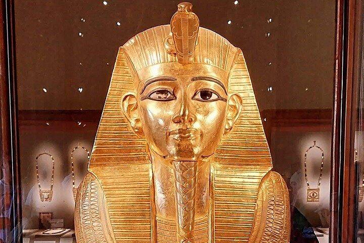 Hurghada: Cairo Day Trip by Flight, Pyramids,sphinx, Grand Museum