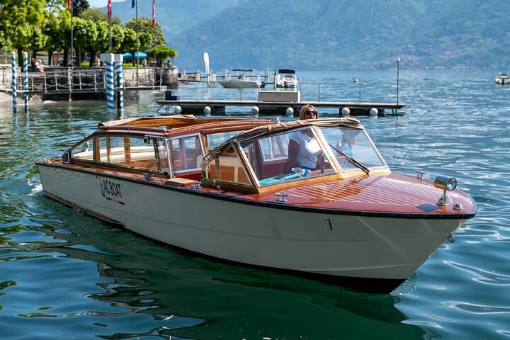 Shared Tour of Lake Como with Venetian Limousine 1 Hour