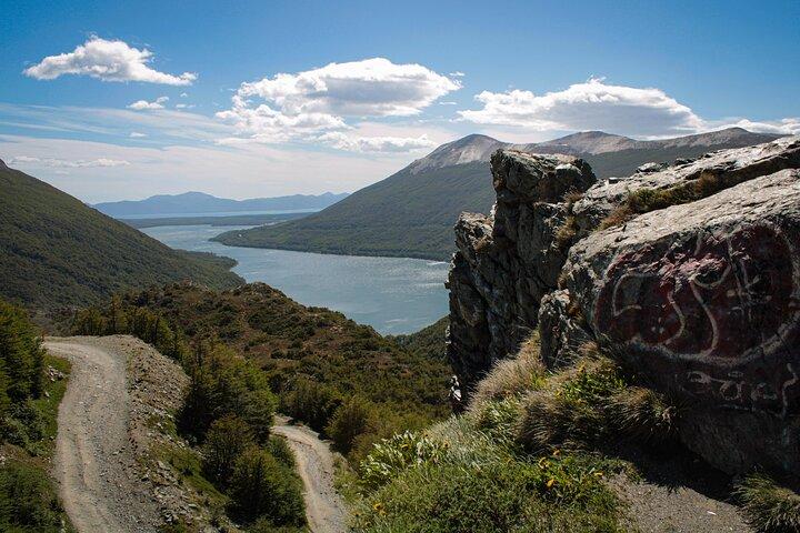 Tierra del Fuego Lakes Off-Road: Privat kysttur fra Ushuaia