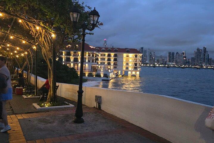 Private Layover Panama Canal & City Tour