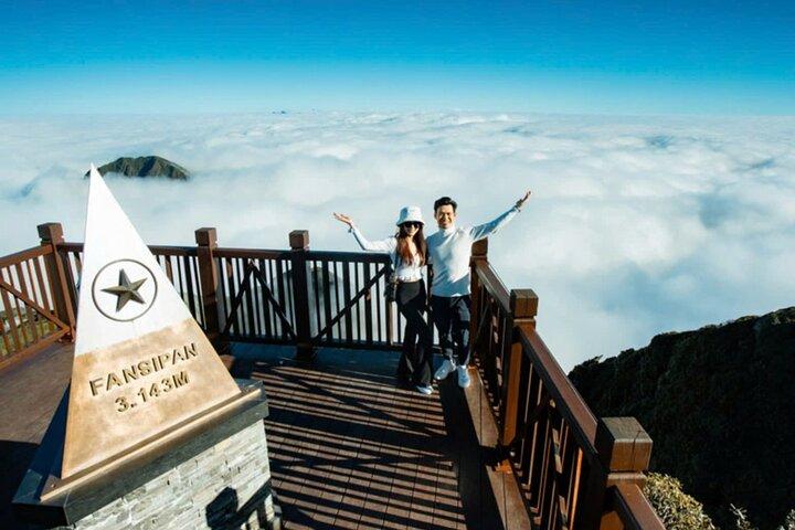 Conquer Fansipan Sapa: Photos on the Clouds – Roof of Indochina