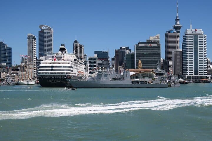 Scenic Harbour Cruise in Auckland
