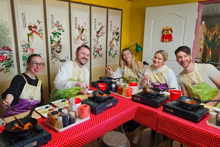 Local Home Korean Cooking Class & Market Adventure in Seoul